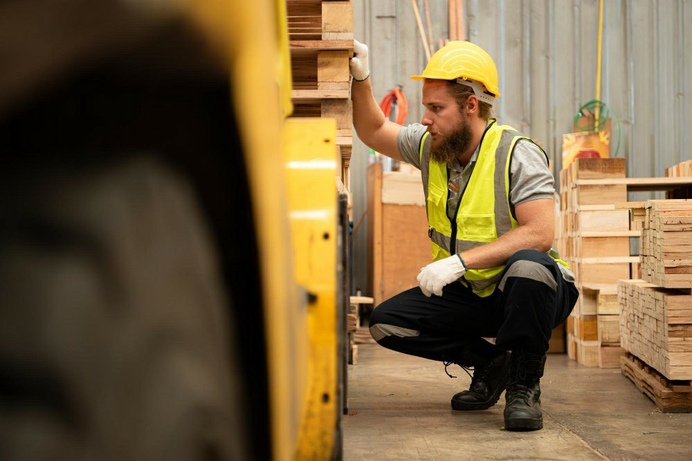abrasive wheel safe practices for Supply Chain Workers - Obtain Your - Abrasive Wheels Training Ireland