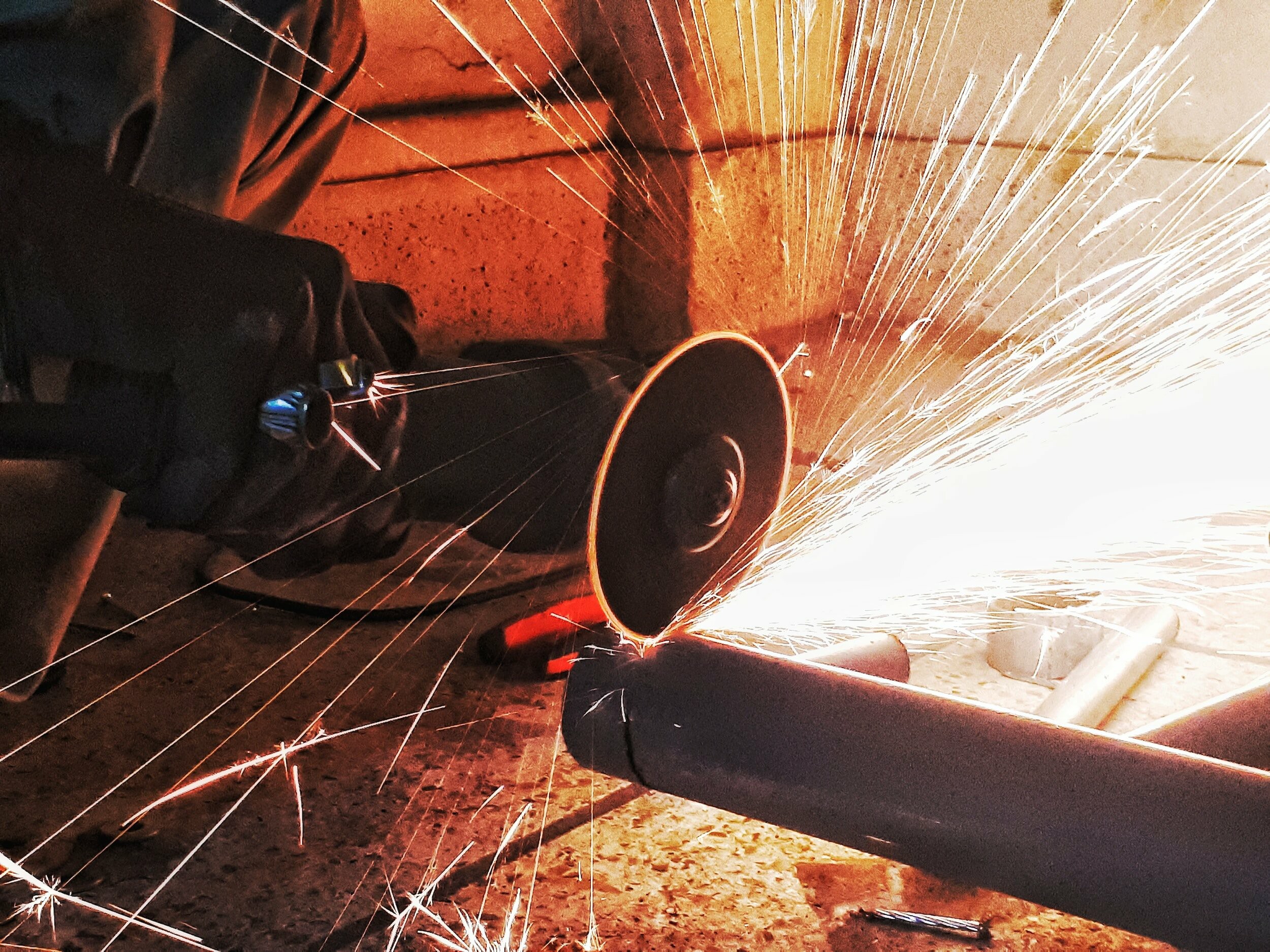 Navigating Abrasive Wheels Training: Online vs. In-Person Options in Ireland - Abrasive Wheels Training Article